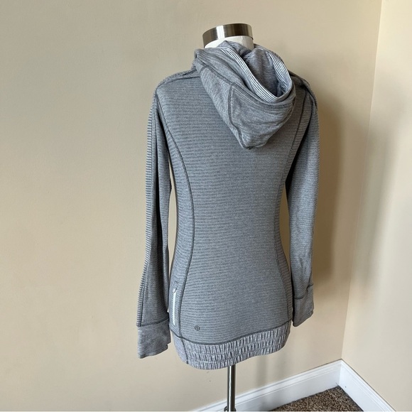 Lululemon think fast pullover hoodie top gray 13290 - Picture 8 of 12
